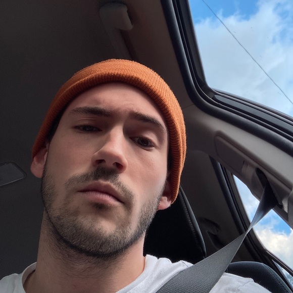 Offer up! - Picture 1 of 7